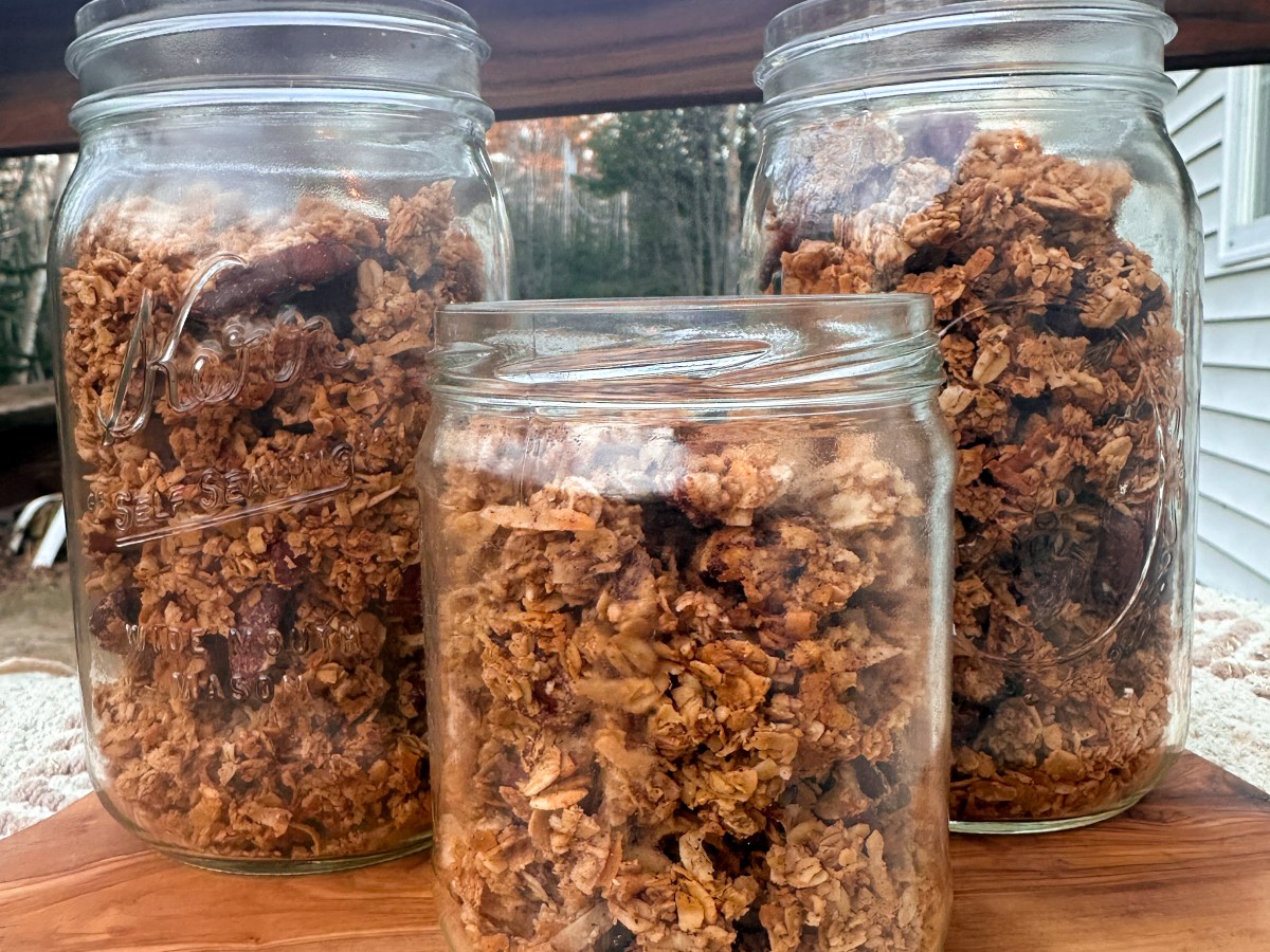 Homemade Maple Pecan&nbsp;Granola